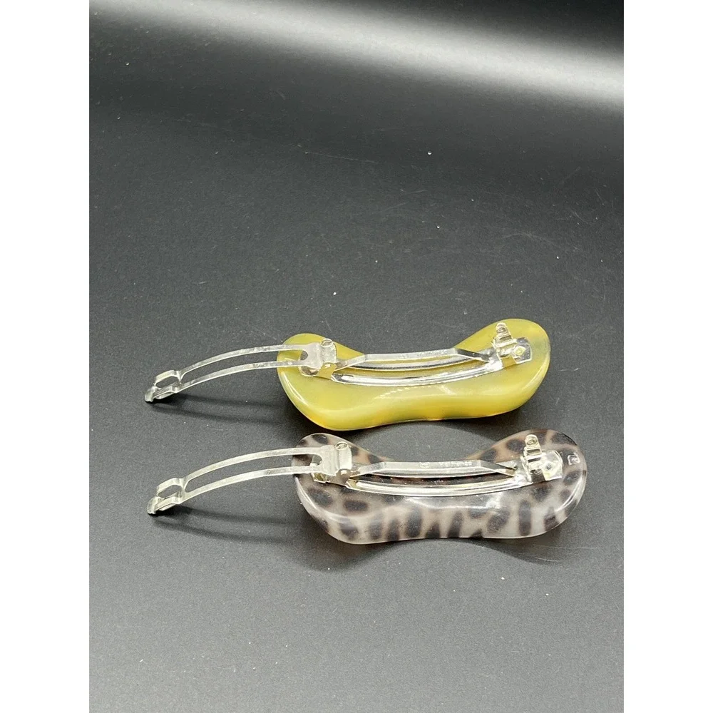 Helfrance barrette hair